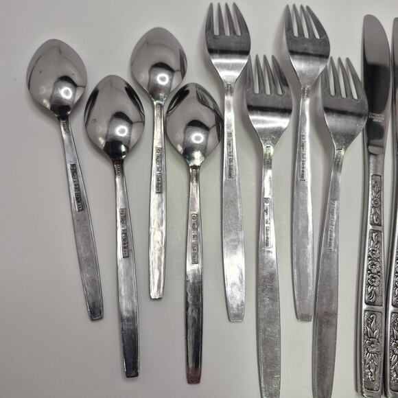 Imperial Stainless Japan 4-piece Flatware Set for 4 - IMI57 Vintage Floral - Picture 9 of 16